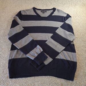 Men's Banana Republic Navy and Gray Striped Sweater 100% Fine Merino Wool LARGE